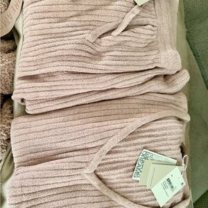 SOLD NOT FOR SALE 
Barefoot Dreams Soft Pink V-Neck Sweater and pants sleep set